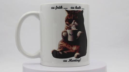 Jumbo Tasse XXL 330 ml sitzende Katze mit Tasse und Schriftzug 